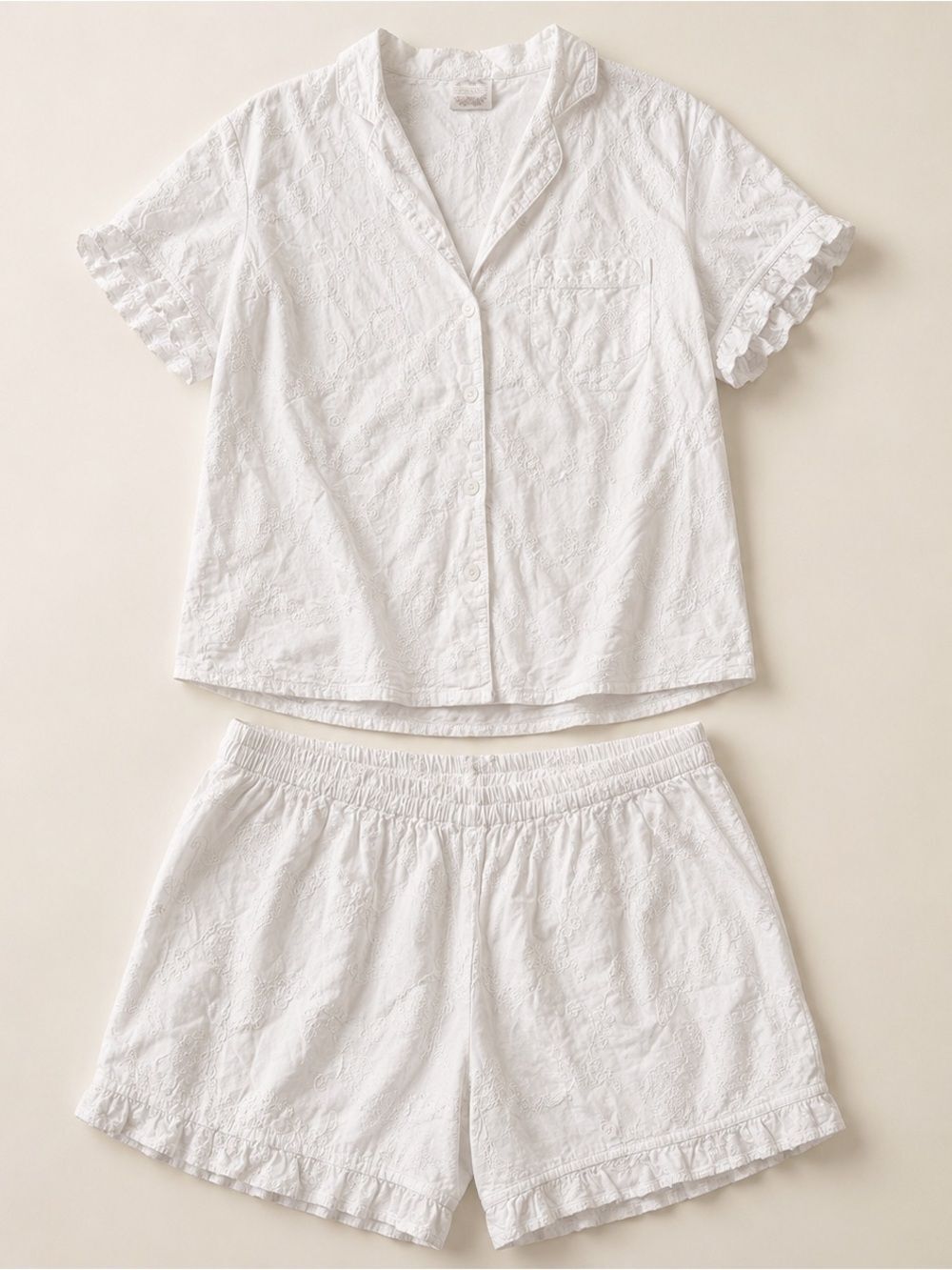 Plum Pretty Sugar White Embroidered Pajama Set Medium